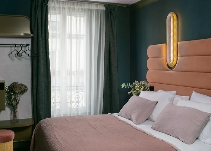 La Planque Hotel Parijs