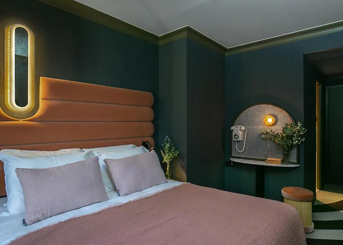 La Planque Hotel Parijs